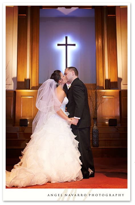 Angel Navarro Sarasota Wedding Altar Kiss Angel Navarro Portrait