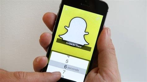 Add On Site Snapsaved Says It Was Snapchat Leak Source Bbc Newsbeat