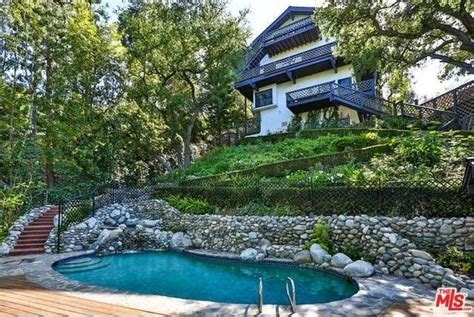 Brooke Shields Los Angeles Home Is Available To Rent For A Shocking