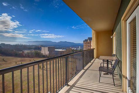 Pigeon Forge Vacation Rental 2bd Condo In Pigeon Forge With Mountain