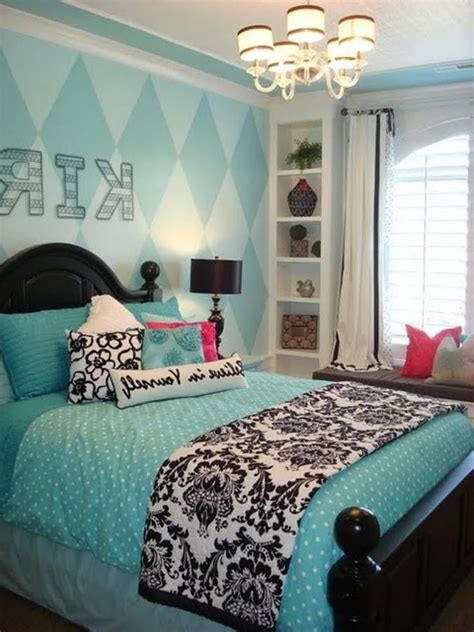 We found plenty of inspiration to help you decorate a teenager's room that they'll totally love. 30 Smart Teenage Girls Bedroom Ideas -DesignBump