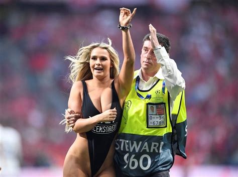 Uefa Champions League Streaker More Unseen Photos Of Kinsey Wolanski The Lady Who Invaded Uefa