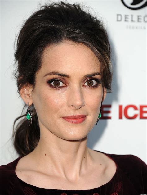 Winona ryder is a famous name in hollywood; winona ryder » High quality walls