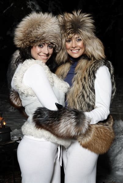 Последние два месяца она была все время во сне. «Блестящие сестры» Жанна и Наталья Фриске — www.wday.ru