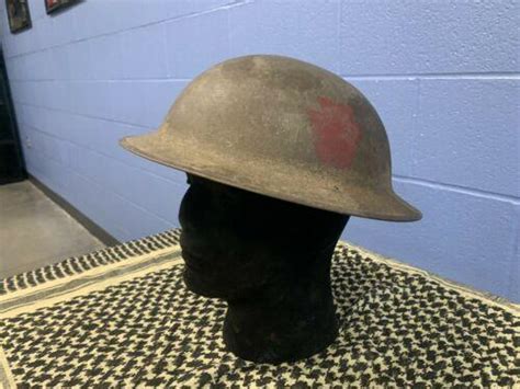 Original World War 1 28th Infantry Division M1917 Doughboy Helmet