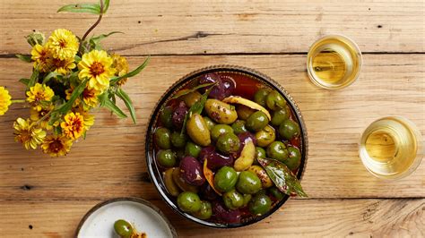 Types Of Olives To Buy Store And Cook Epicurious