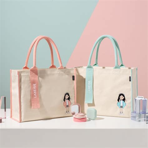 Use code welcome10off to enjoy 10% off on your first purchase! Laneige's new cushion compact is the first in the world ...