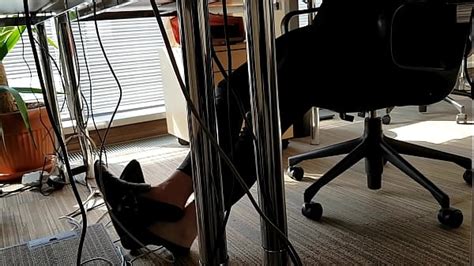 Office Shoeplay Xxx Mobile Porno Videos And Movies Iporntv