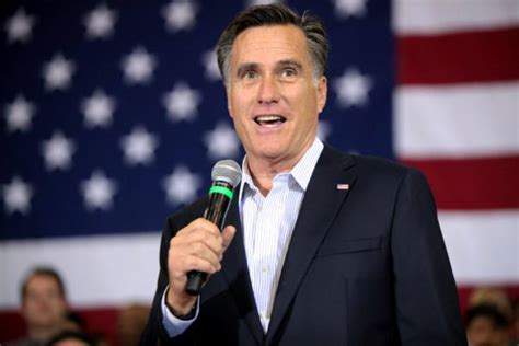 mitt romney booed and called ‘traitor at republican convention for supporting trump s