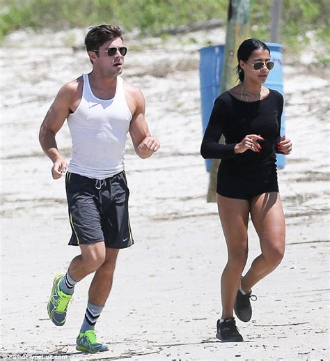 Zac Efron Puts His Impressive Muscles On Display As He Works Up A Sweat