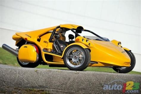 How big is the deck? Amy Grant: Campagna T Rex Car 2011