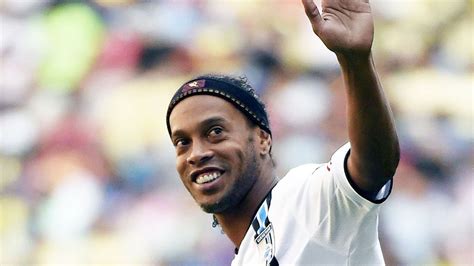 Retrouvez les news, les vidéos et les photos de ronaldinho, les résultats et classements, forums. Ronaldinho 'has offers from England' says brother and ...