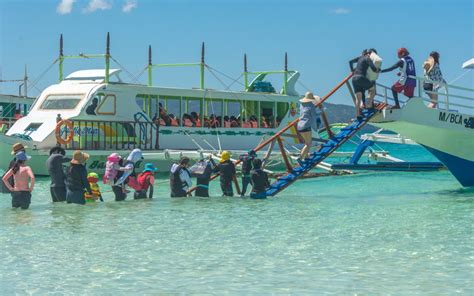 Group Island Hopping Boracay Experience Explore And Enjoy