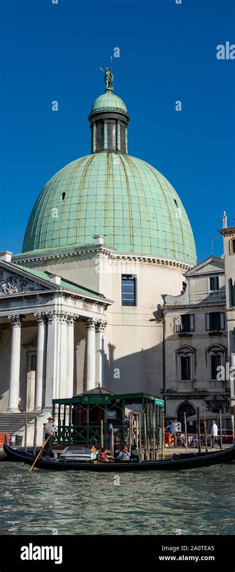 Dome Of Chiesa San Simeon Piccolo Venice Italy Stock Photo Alamy