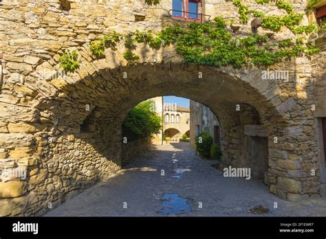 Old Medieval Town Of Peratallada Spain Stock Photo Alamy