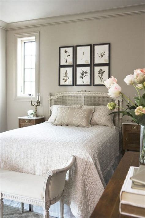 First it utilizes the idea of an accent wall while also bringing in a relaxing quality to the space. 30 Perfect Master Bedroom Neutral Paint Color Ideas 7 ...