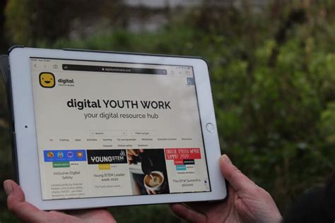 Digital Youth Work Youthlink Scotland