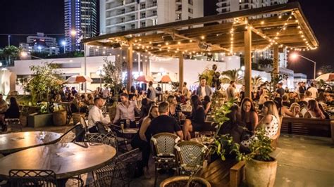 Gold Coast Restaurants Bars Guide To Surfers Nightlife
