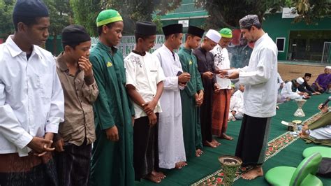 Santri Ponpes Nuu Waar Berhasil 5000 Kali Khatam Al Quran Selama