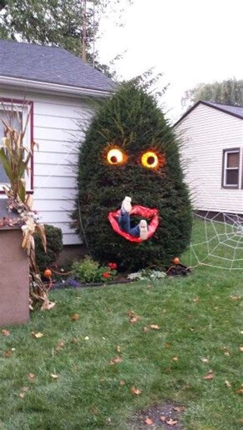 The Most Creepy Halloween Garden Decoration In Years 16 Halloween