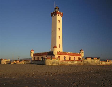 It is a perfectly charming chilean town and there is plenty to see and do nearby. Faro Monumental de La Serena - Wikipedia, la enciclopedia ...