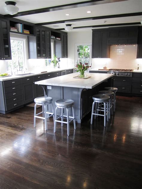 We have light gray cabinets and a matching island. Nbaynadamas EXCLUSIVE: KITCHEN COUTURE - AN ELEGANT ...