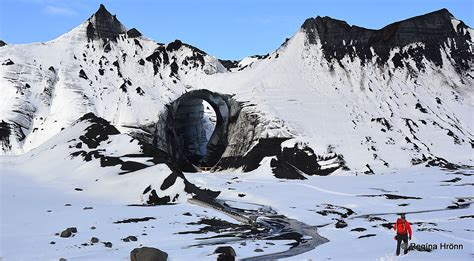 The Magical Katla Ice Cave In South Iceland The One Which Is Open All