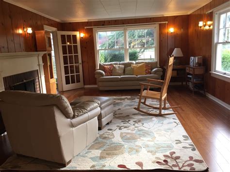 Decorating A Room With Knotty Pine Walls Living Room Remodel Knotty