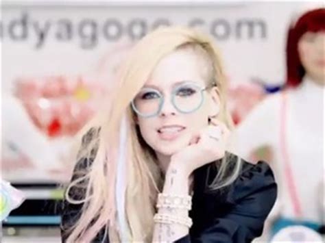Hello kitty, a single by avril lavigne. Avril Lavigne defends 'Hello Kitty' video: "RACIST ...