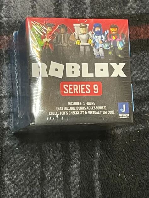 Roblox Series 9 New Mystery Box Blue Cube Online Toy Figures Virtual