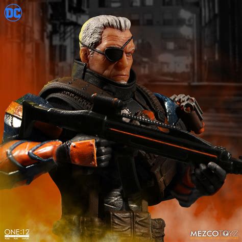Mezco Toyz One12 Collective Deathstroke Figure Pre Orders Toy Hype Usa