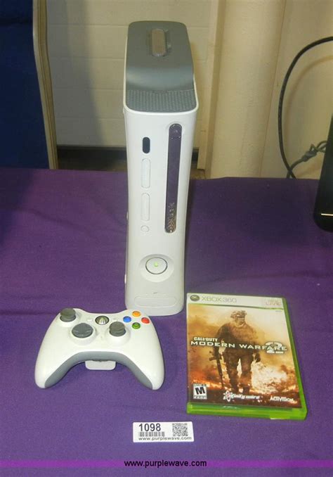 Microsoft Xbox 360 Game Console With Game And Controller In Manhattan