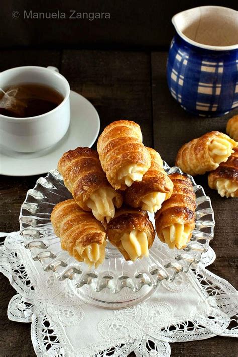 Check spelling or type a new query. Cannoncini alla Crema #SundaySupper | Recipe | Sweet ...
