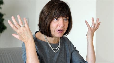 Suteikta nobelio literatūros premija „už daugiabalsį jos prozos skambesį, kančios ir narsumo įamžinimą. Rebecca Harms: „Neatmetu ekonominių sankcijų Baltarusijai ...