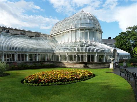 Situated Near Queens University Belfast The Botanic Gardens Is An