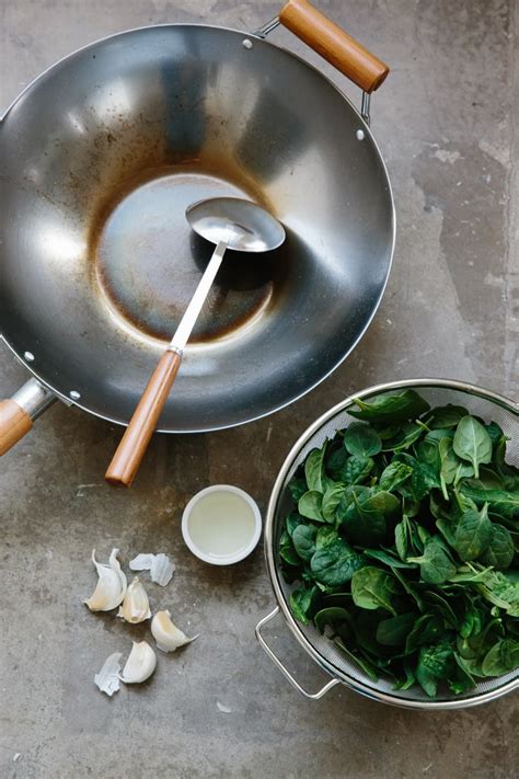 How To Stir Fry Spinach With Garlic Recipe Fried Spinach Stir Fry