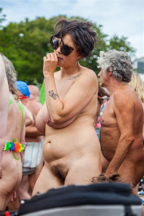 Big Tits And Sunglasses Brighton 2017 World Naked Bike Ride 31 Pics Xhamster