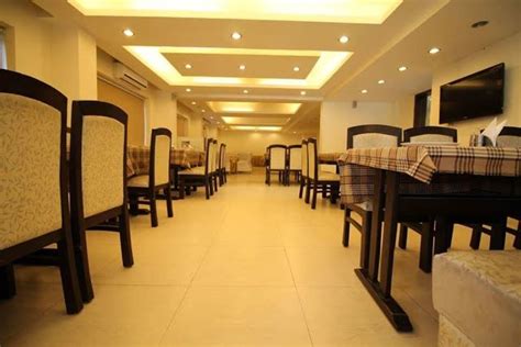 Hotels In Dehradun Rajpur Road Hotel Dehradun Simple Interior