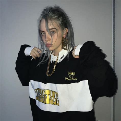 17 Year Old Billie Eilish Is Getting Paid 25 Million For A Tv
