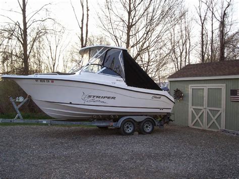 2003 22 Seaswirl Boats Striper 2101 Dc For Sale In Poughkeepsie New