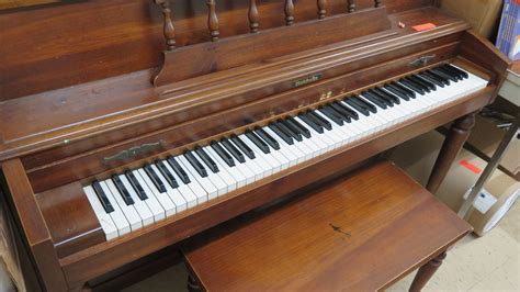 Baldwin Piano W Bench
