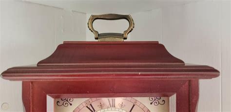 Bulova Quartz Mantel Clock Cherry Wood Gold Tone Face Roman Numerals