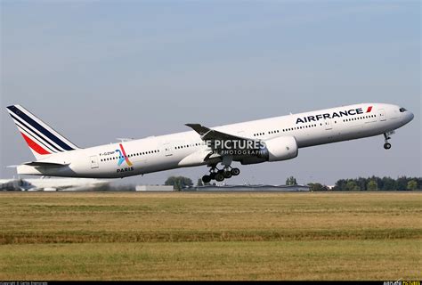 F Gznp Air France Boeing 777 300er At Paris Charles De Gaulle