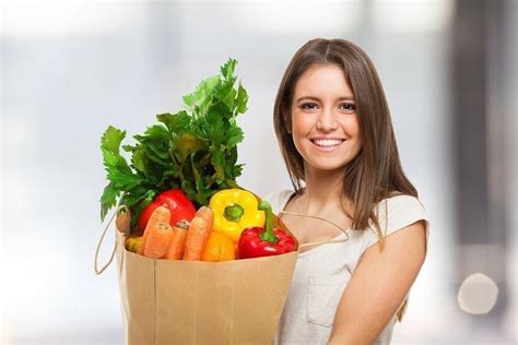 Топ-5 продуктов питания для чистой и сияющей кожи лица | Healthy vegan ...