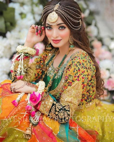 Nawal Saeed Exudes Elegance In Her Latest Fashion Shoot Reviewitpk