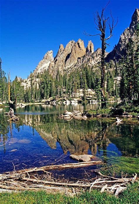Sawtooth Mountains Id With Images Sawtooth Mountains Scenery Scenic