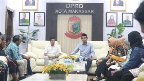 Ketua DPRD Makassar Terima Aspirasi Guru Yang Tak Lulus Laskar Pelangi