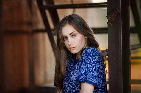 Women Face Model Looking At Viewer Long Hair Brunette Portrait