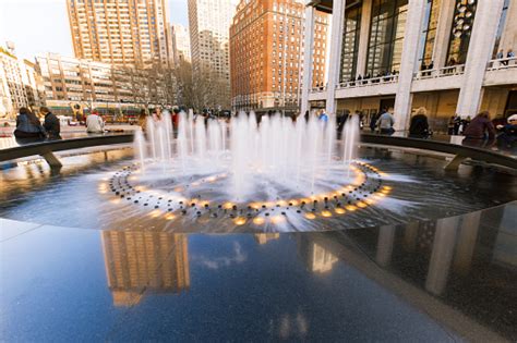 Lincoln Centers Revson Fountain Stock Photo Download Image Now