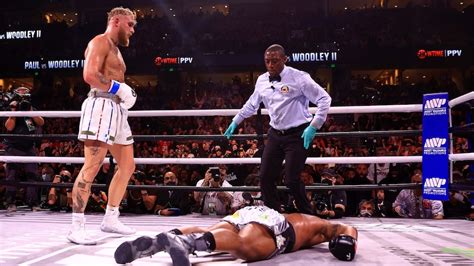 Youtuber Jake Paul Defeats Ufc Champion Tyron Woodley In Sixth Round